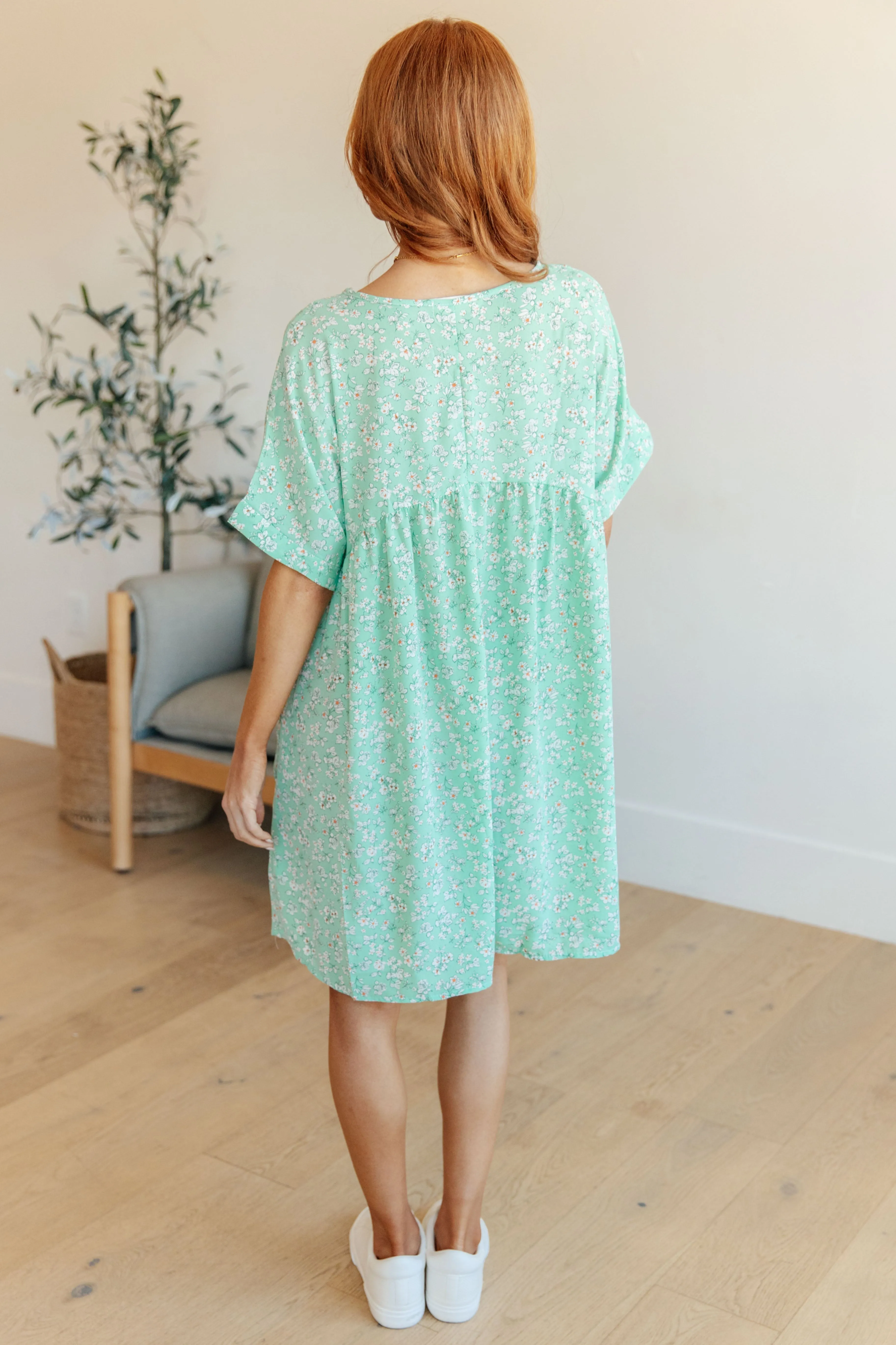 HAPTICS- Rodeo Lights Dolman Sleeve Dress in Mint Floral