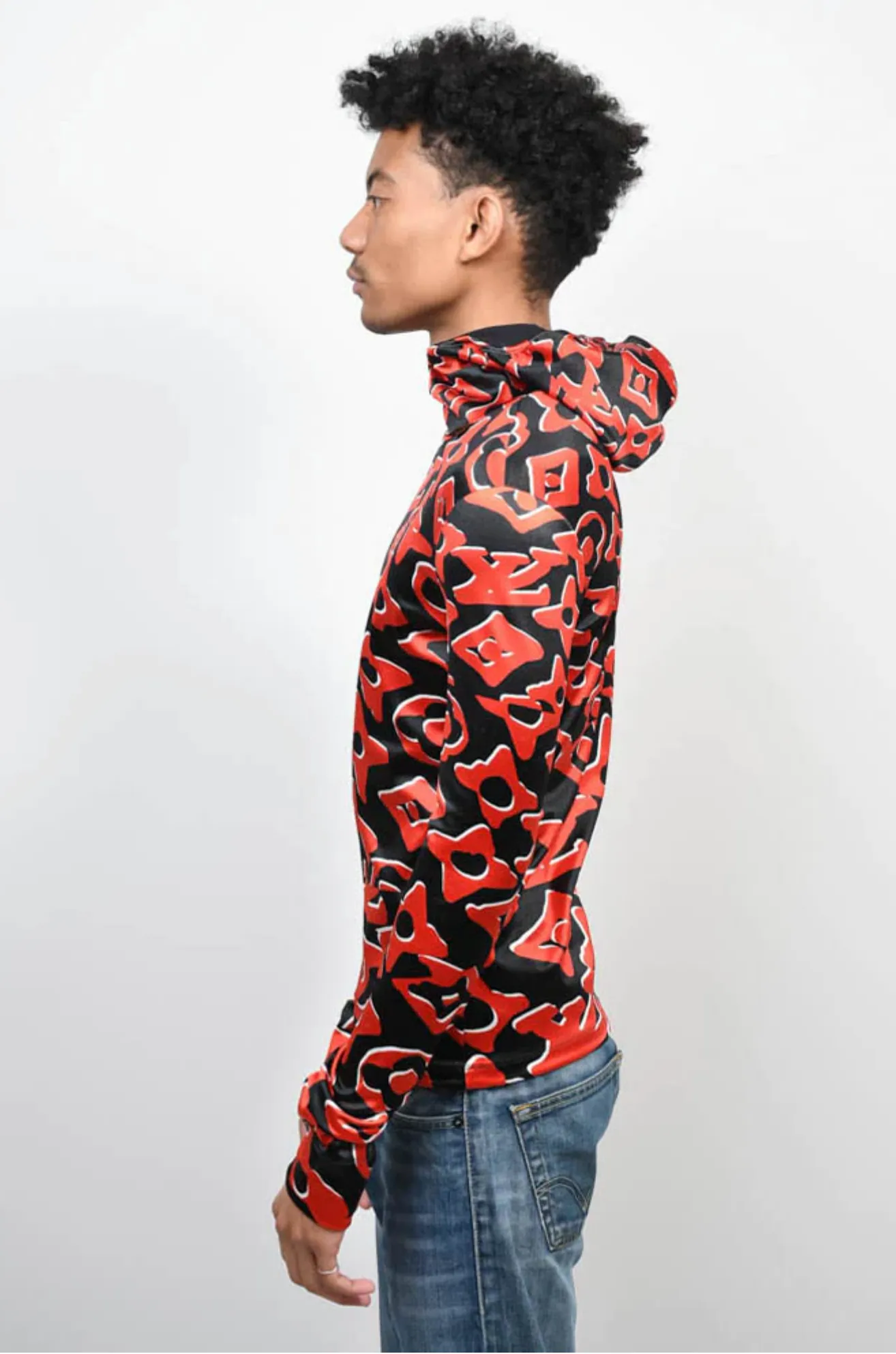LOUIS VUITTON X URS FISCHER BLACK/RED HOODED TOP