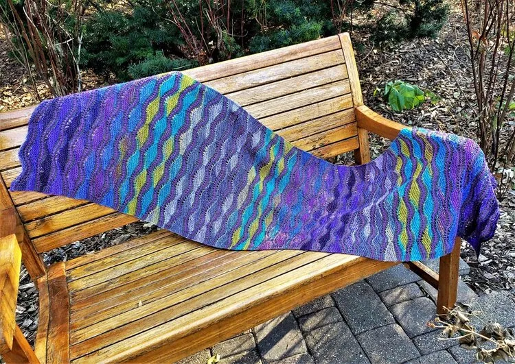 Uneek Fingering Patterns (Urth Yarns) Page 1